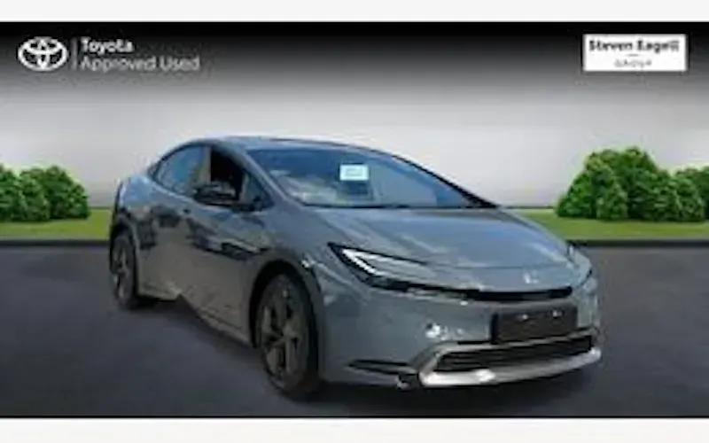 Begagnad Toyota Prius Design 223 HK (164 kW) 2026 Halvkombi