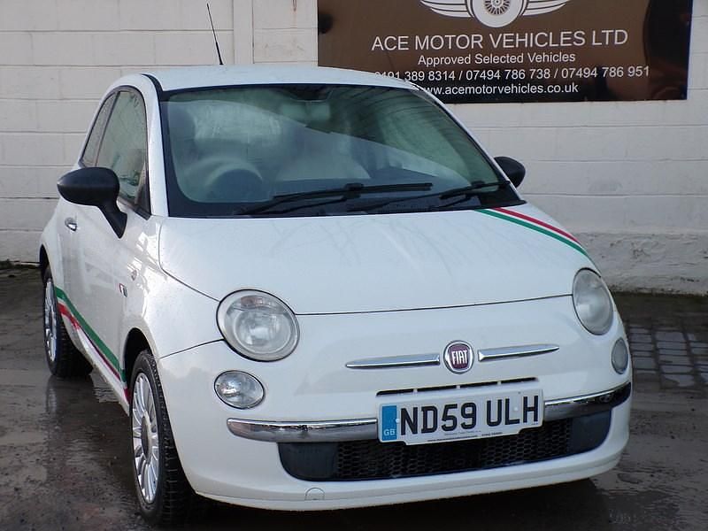 Used Fiat 500 Pop 69 HP (50 kW) 2009 White Hatchback