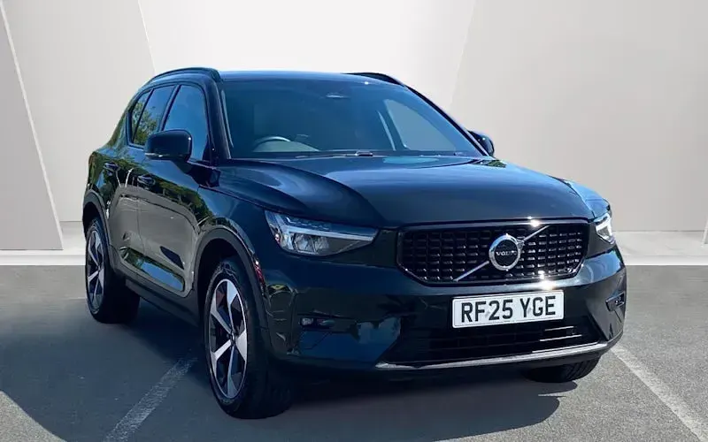 Used Volvo XC40 Plus 197 HP (144 kW) 2025 SUV