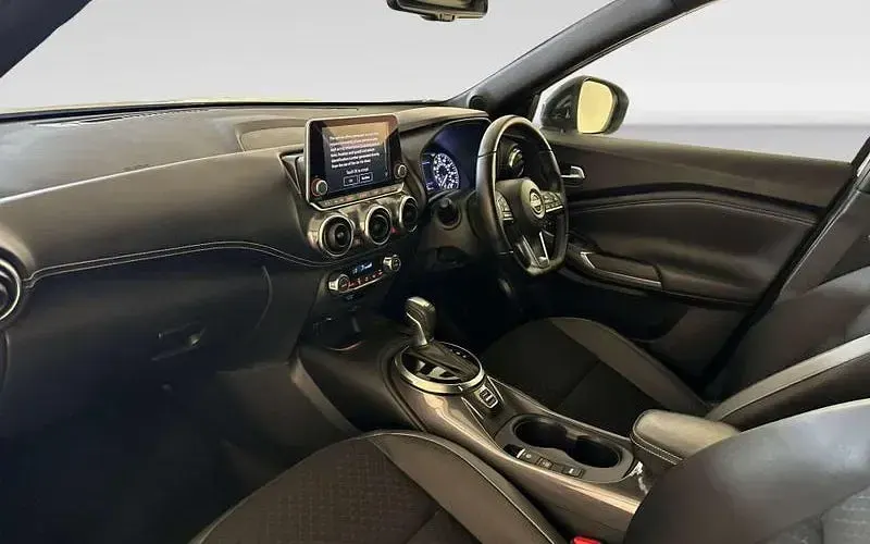 Used Nissan Juke N-Connecta 143 HP (105 kW) 2023 White SUV