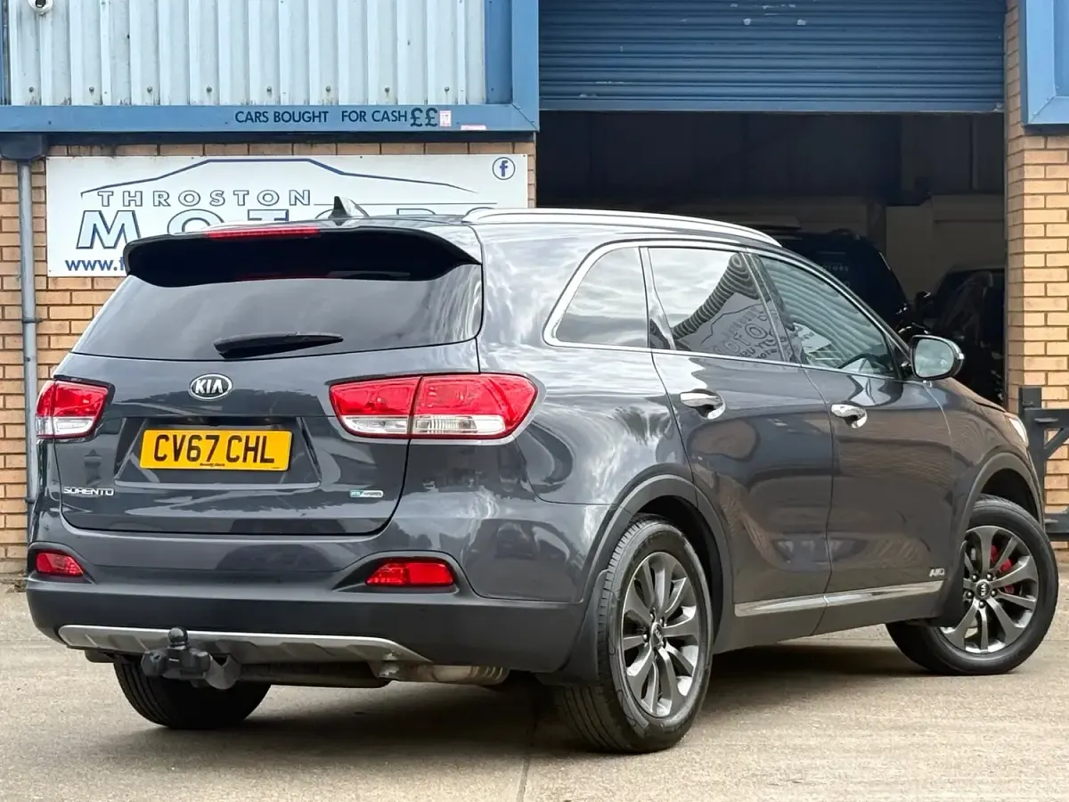Used Kia Sorento 200 HP (147 kW) 2017 Grey SUV