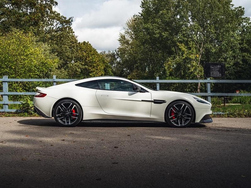Used Aston Martin Vanquish 2015 White Coupe