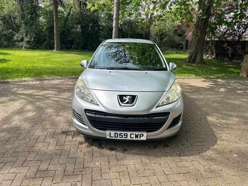 Begagnad Peugeot 207 S 2009 Silver Halvkombi