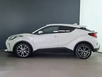 Used Toyota C-HR 184 HP (135 kW) 2020 White SUV