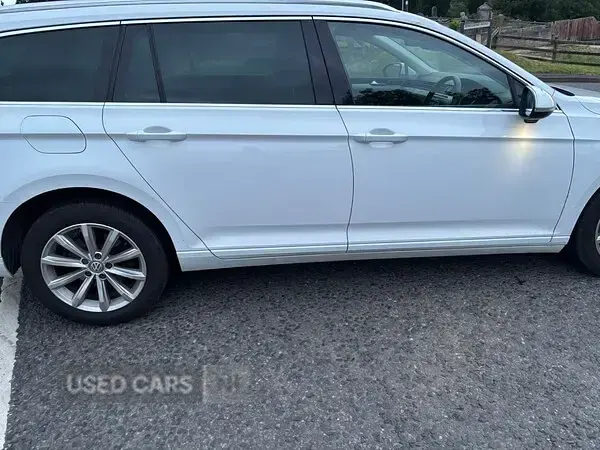 Used VW Passat Business 150 HP (110 kW) 2017 White Estate