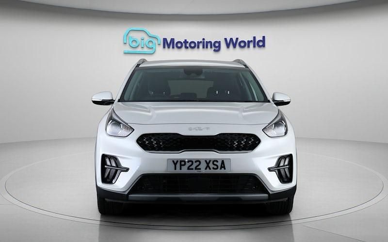 Used Kia Niro 141 HP (103 kW) 2022 White SUV
