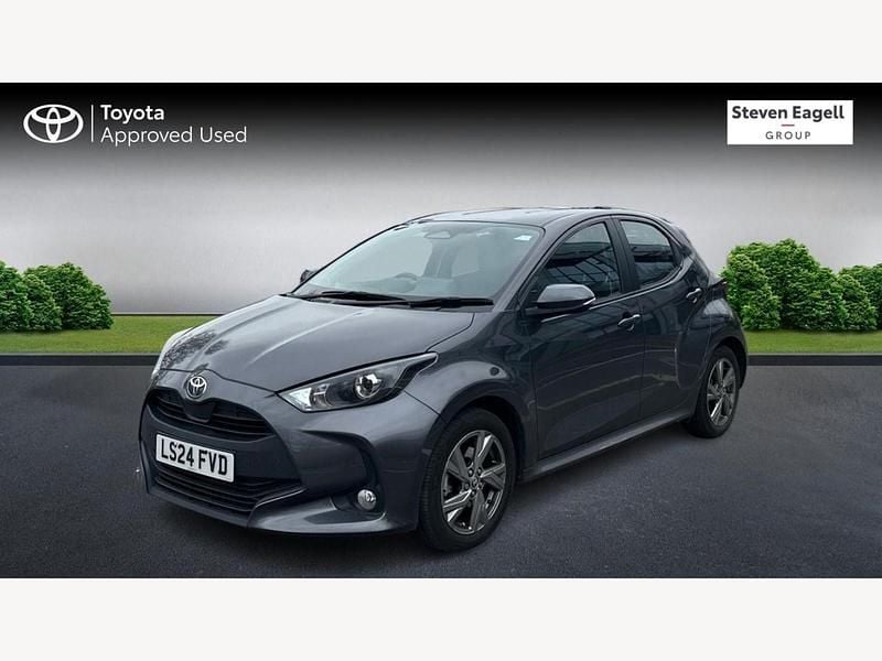 Used Toyota Yaris Hybrid 116 HP (85 kW) 2024 Grey Hatchback