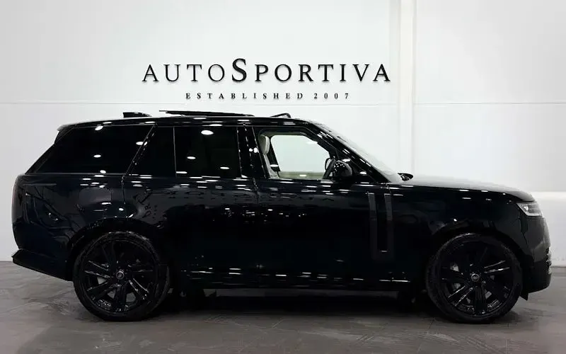 Used Land Rover Range Rover SE 300 HP (220 kW) 2026 SUV