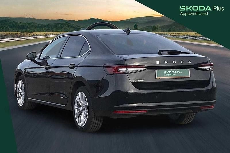 Used Skoda Superb SE L 147 HP (108 kW) 2025 Midnight black metallic Hatchback
