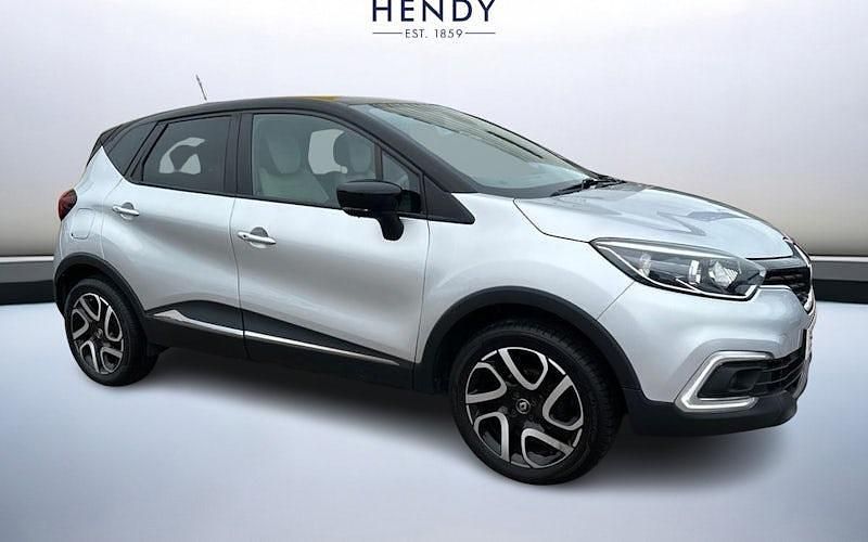 Silver Used 2019 Renault Captur Iconic SUV | £9,399 (Fair price) - Image 1/4