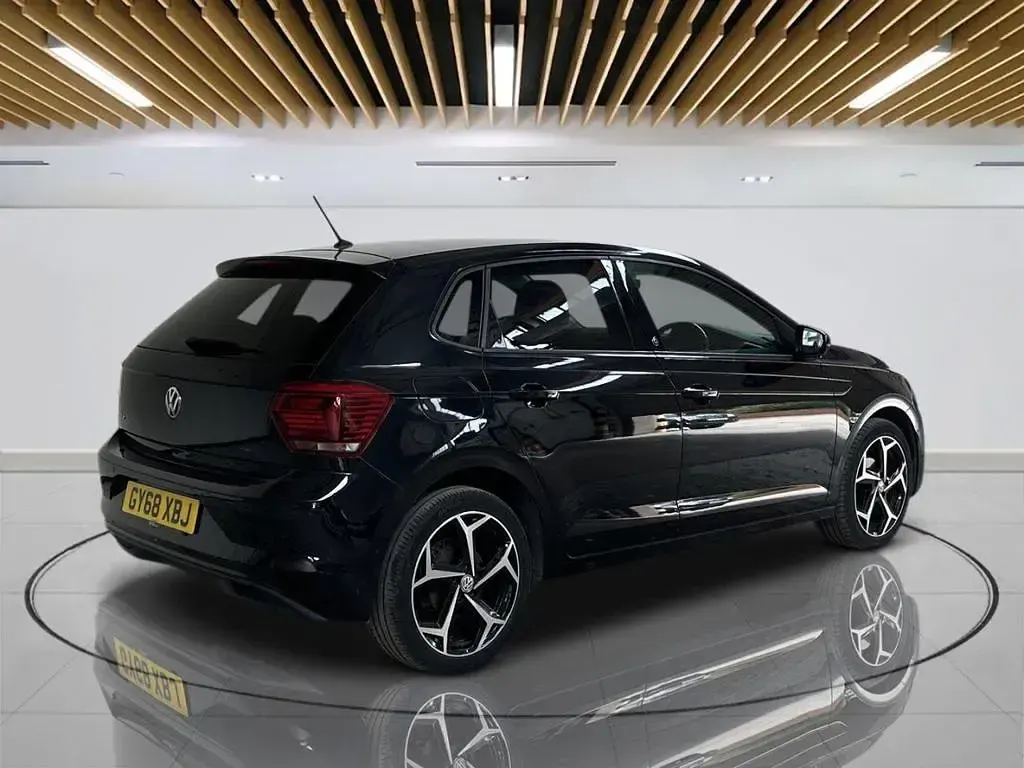 Used VW Polo Beats 95 HP (69 kW) 2018 Black Hatchback