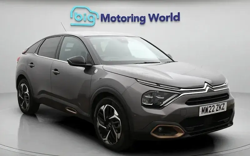 Usado Citroën C4 PureTech 131 HP (96 kW) 2022 Cinzento SUV