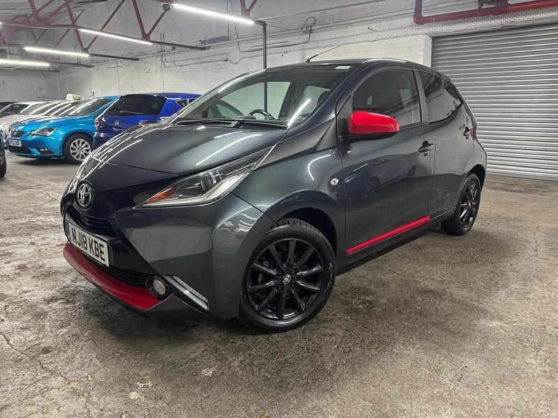Used Toyota Aygo x-press 2018 Grey Hatchback