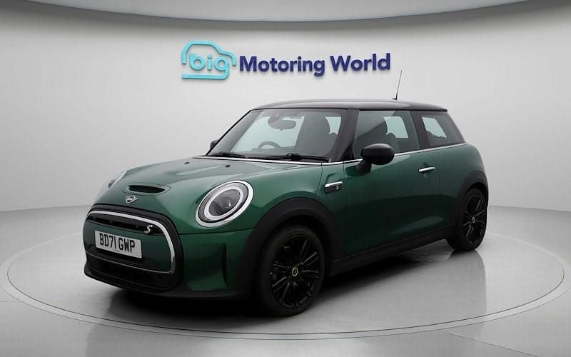 Used Mini Cooper Level 2 135 kW (184 HP) 2023 Hatchback