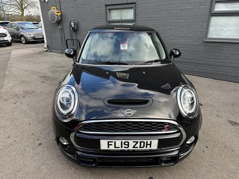 Used Mini Cooper S Classic 192 HP (141 kW) 2019 Black Hatchback