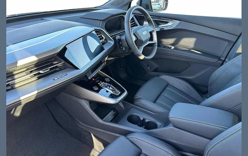 Used Audi Q4 e-tron Sport 206 kW (281 HP) 2026 Blue SUV