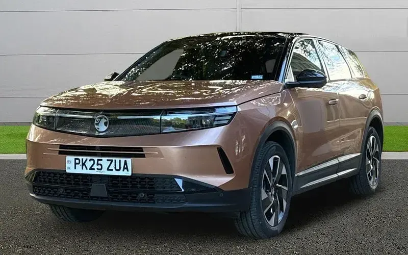 Used Vauxhall Grandland X Ultimate 136 HP (100 kW) 2025 Brown SUV