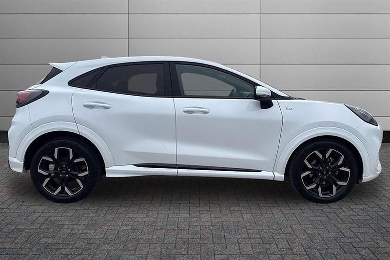 Usado Ford Puma ST-Line X 125 HP (91 kW) 2023 Branco SUV