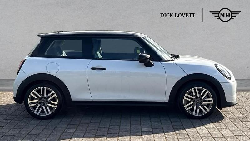 Usado Mini Cooper S Hatch 201 HP (147 kW) 2024 Branco Citadino