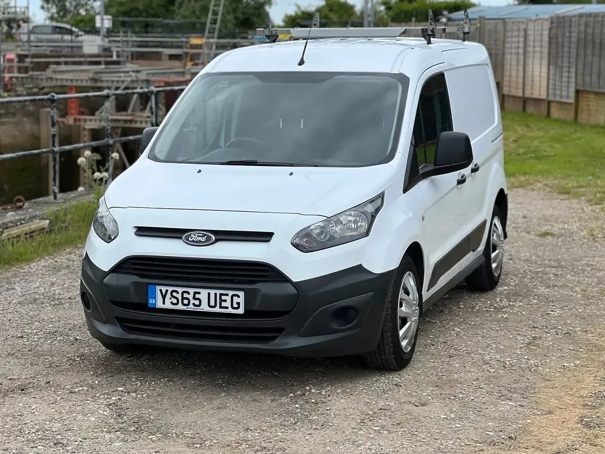 Used Ford Transit Connect 74 HP (54 kW) 2015 White MPV