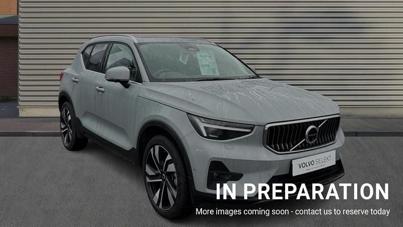 Metallic vapour grey Used 2025 Volvo XC40 Ultra SUV | £32,306 (Good price) - Image 1/4