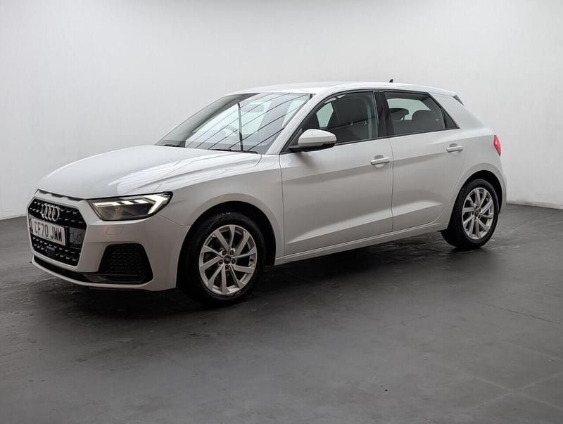 Used Audi A1 Sportback Sport 95 HP (69 kW) 2021 White Hatchback