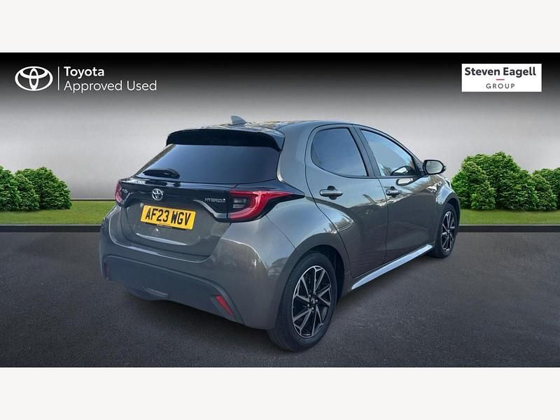 Used Toyota Yaris Hybrid Design 2023 Bronze Hatchback
