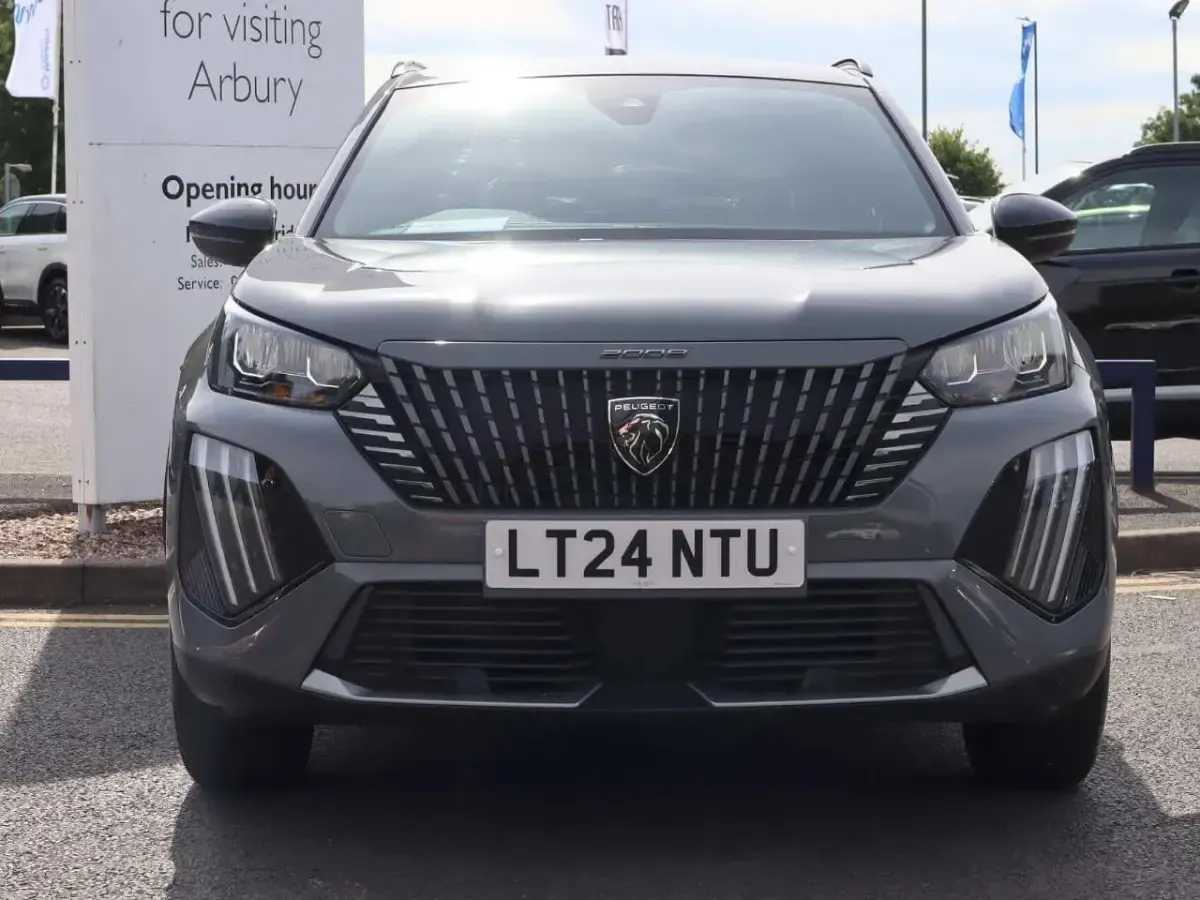 Used Peugeot 2008 Allure 129 HP (94 kW) 2024 Grey SUV