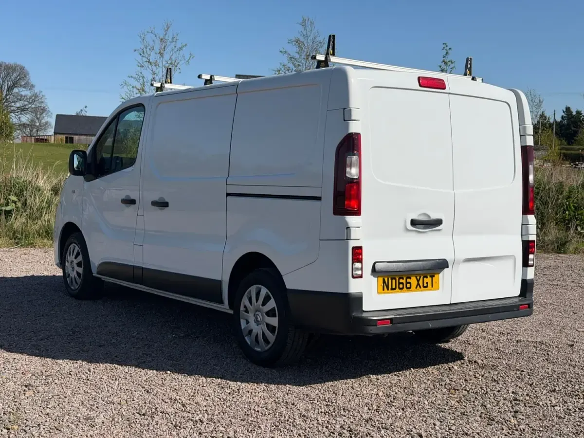 Używany Renault Trafic Business 2017 Biały Minivan
