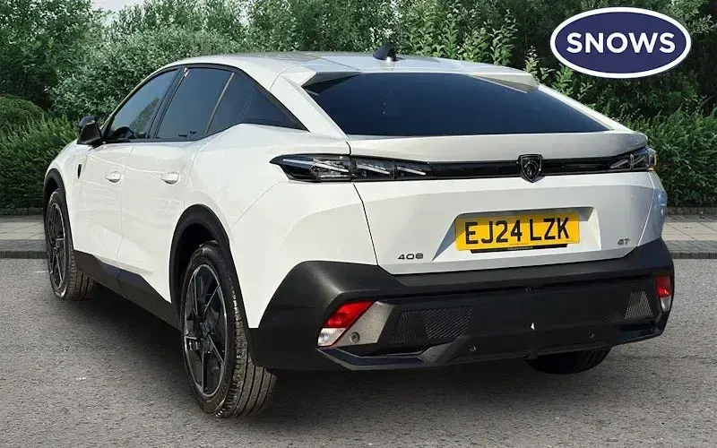 Usado Peugeot 408 GTi 131 CV (96 kW) 2024 Blanco SUV