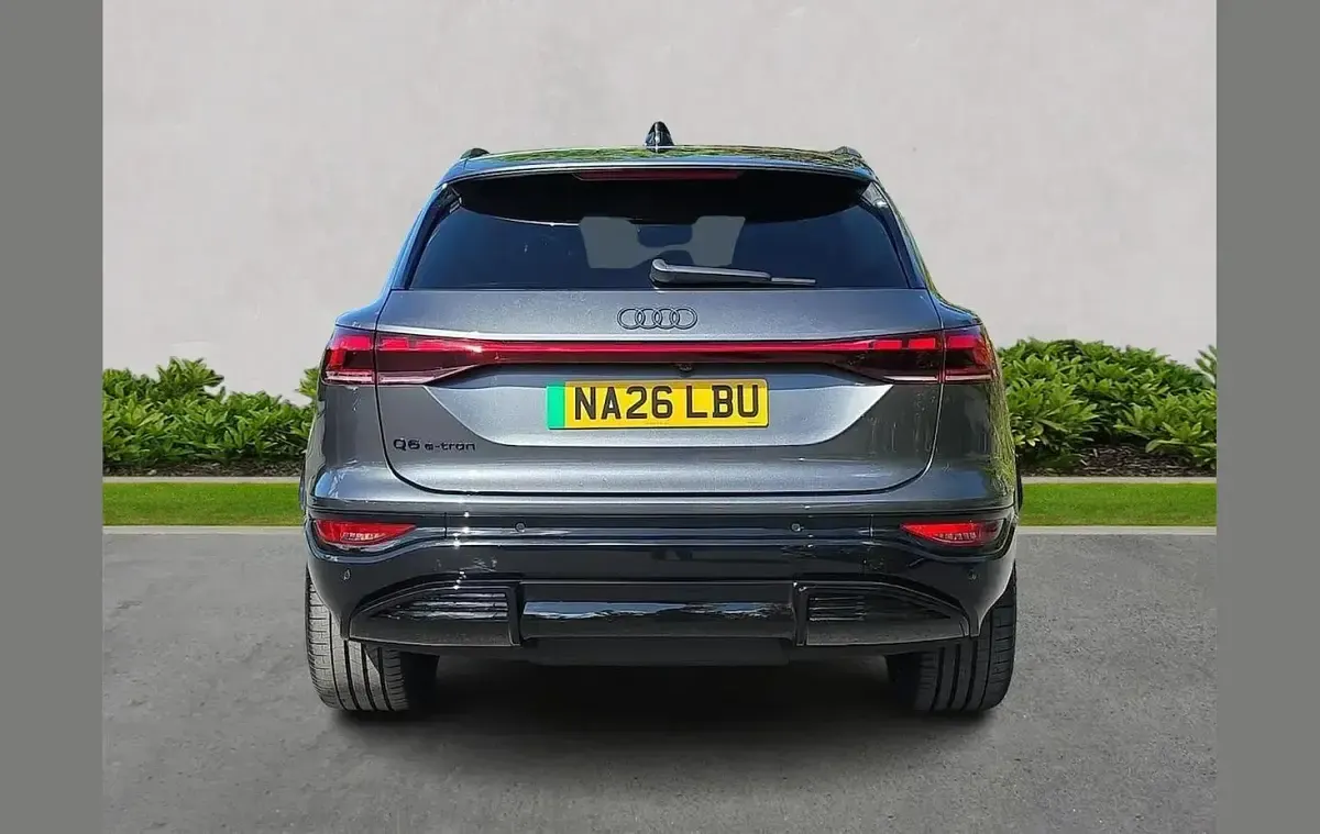 Used Audi Q6 e-tron Black Edition 225 kW (306 HP) 2026 Grey SUV