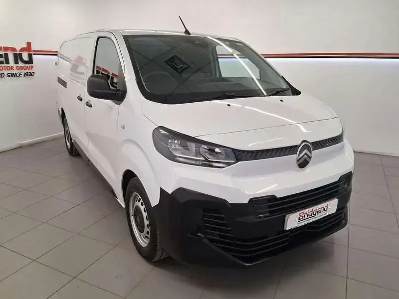 Używany Citroën Dispatch 120 KM (88 kW) 2025 Biały Minivan