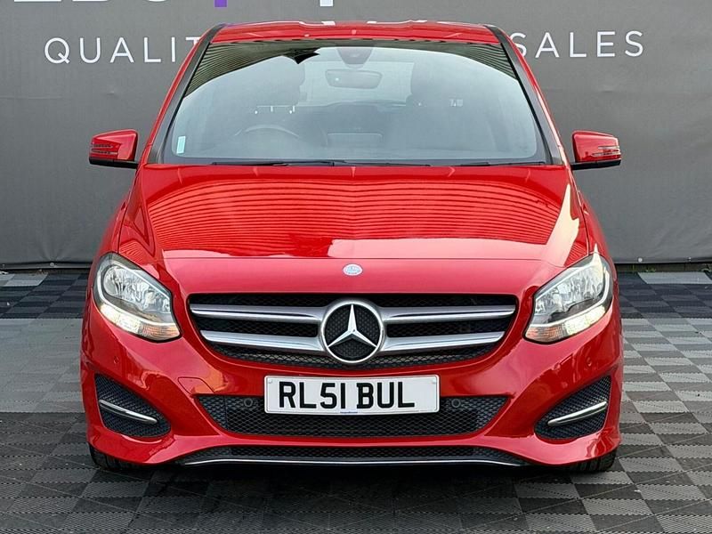 Used Mercedes B200 Executive 2015 Red MPV