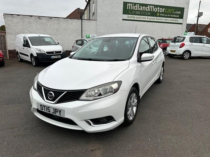 White Used 2015 Nissan Pulsar Acenta Hatchback | £4,999 (Good price) - Image 1/4