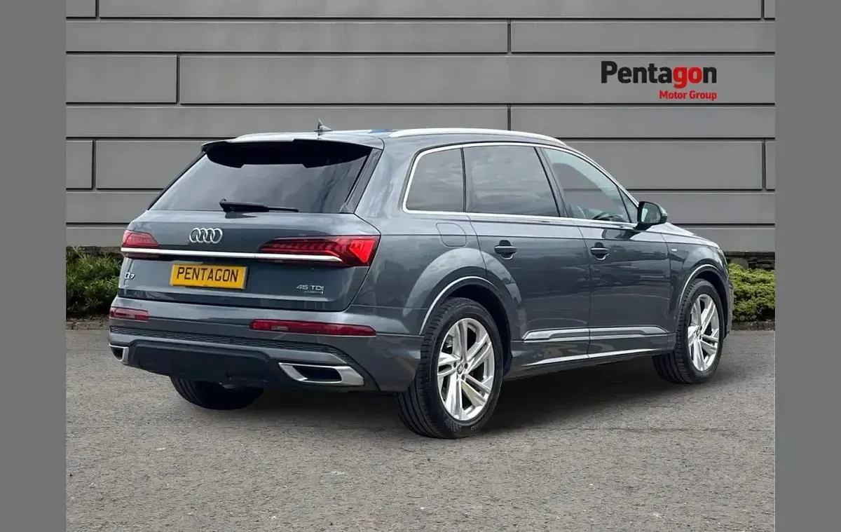 Usado Audi Q7 S-Line 228 CV (167 kW) 2020 Gris SUV