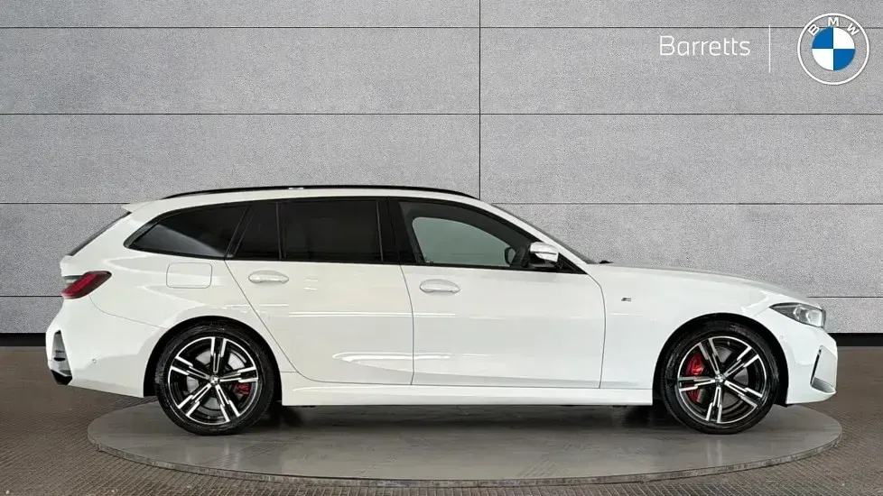 Used BMW 320 M Sport 181 HP (133 kW) 2024 White Estate
