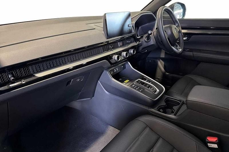 Used Honda CR-V Advance 184 HP (135 kW) 2024 Crystal red SUV