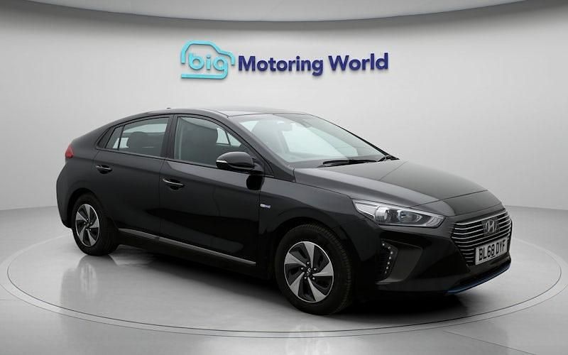 Used Hyundai Ioniq SE 141 HP (103 kW) 2018 Black Hatchback