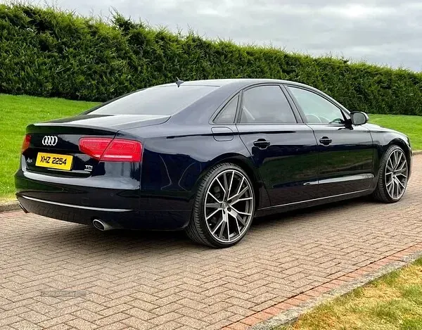 Used Audi A8 Advanced 2012 Blue Sedan