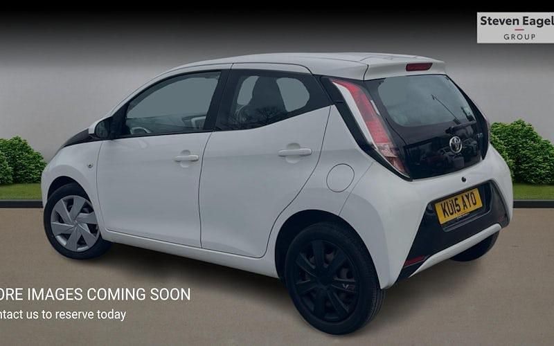 Used Toyota Aygo X-play 69 HP (50 kW) 2018 Hatchback