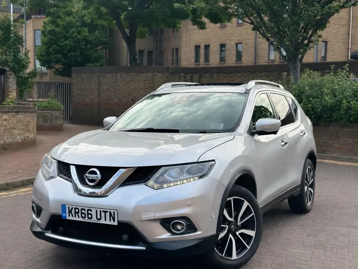 Used Nissan X-Trail Tekna 130 HP (95 kW) 2016 Silver SUV
