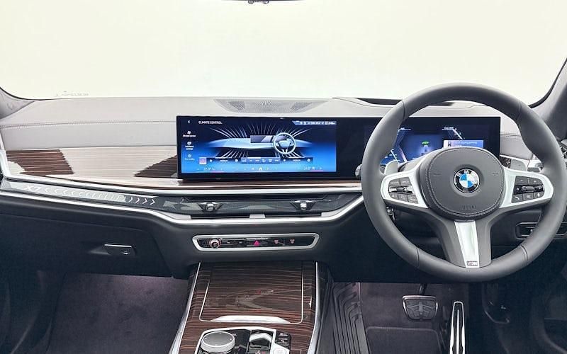 New BMW X7 M Sport 381 HP (280 kW) 2026 SUV