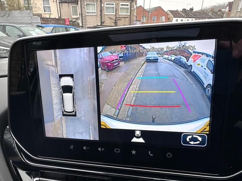 Used Suzuki SX4 115 HP (84 kW) 2023 White Hatchback