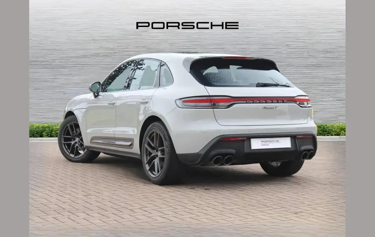 Used Porsche Macan 261 HP (191 kW) 2023 Grey SUV