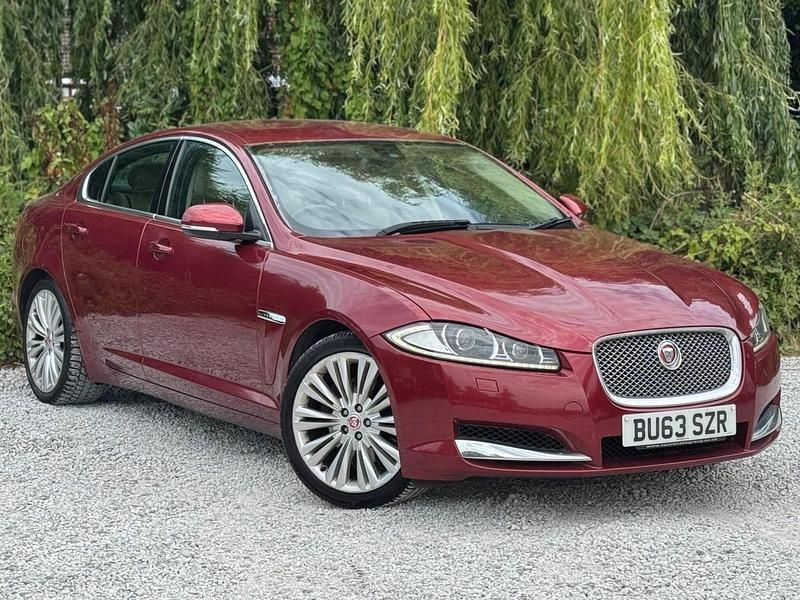 Red Used 2013 Jaguar XF Sportbrake Portfolio Estate | £1,999 (Fair price) - Image 1/4