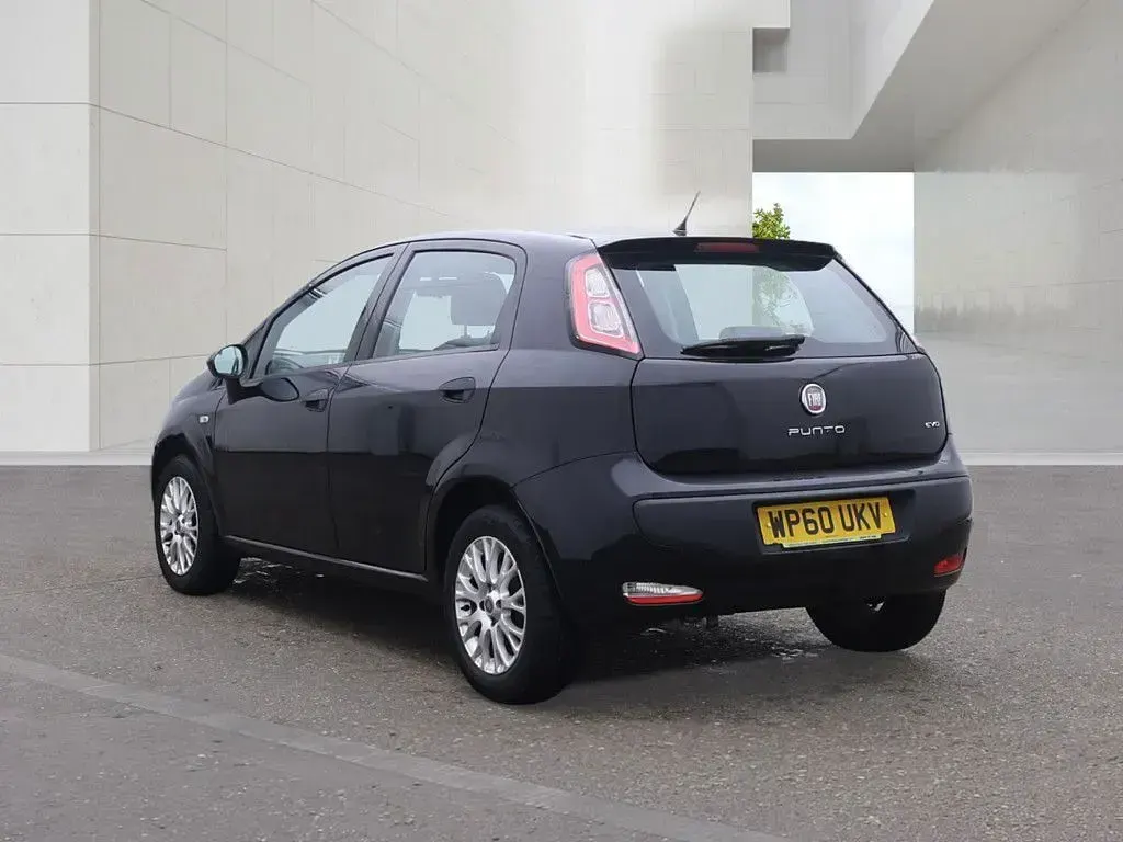 Used Fiat Punto Evo Active 77 HP (56 kW) 2010 Black Hatchback