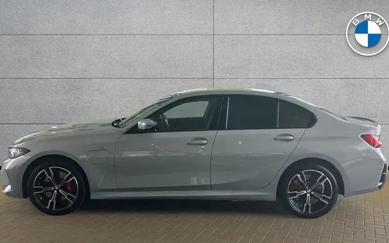 Used BMW 330e M Sport 292 HP (214 kW) 2025 Brooklyn grey Sedan