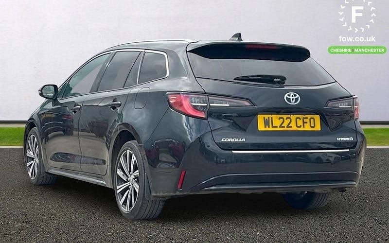 Used Toyota Corolla Design 122 HP (89 kW) 2022 Black Estate