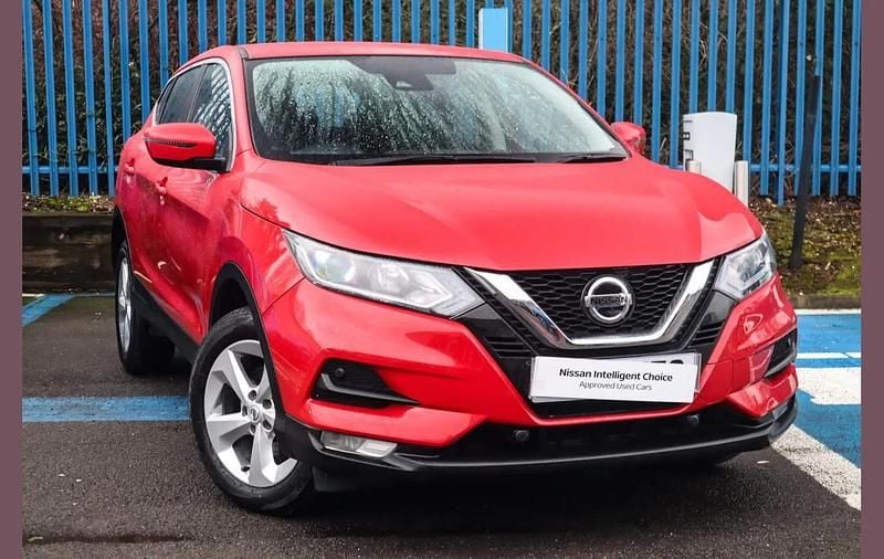 Used Nissan Qashqai Acenta Premium 138 HP (101 kW) 2020 Red SUV