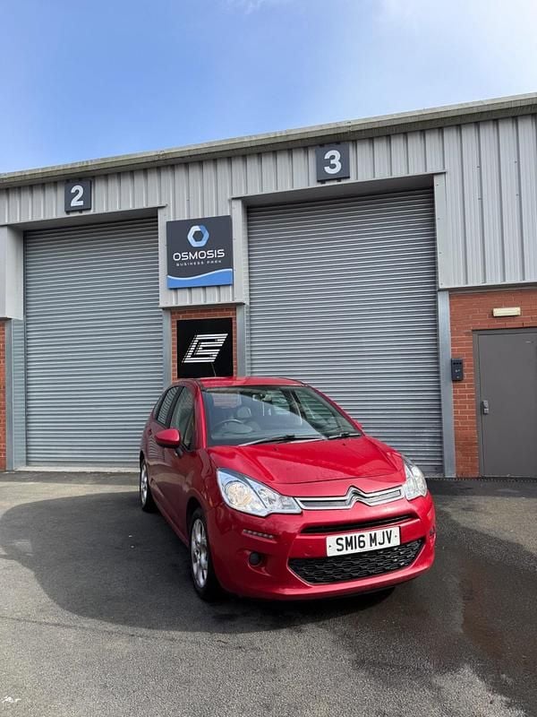 Used Citroën C3 PureTech 2016 Red Hatchback